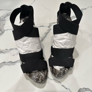 Carlos Santana Size 8 Exotica Platform Heels NWT